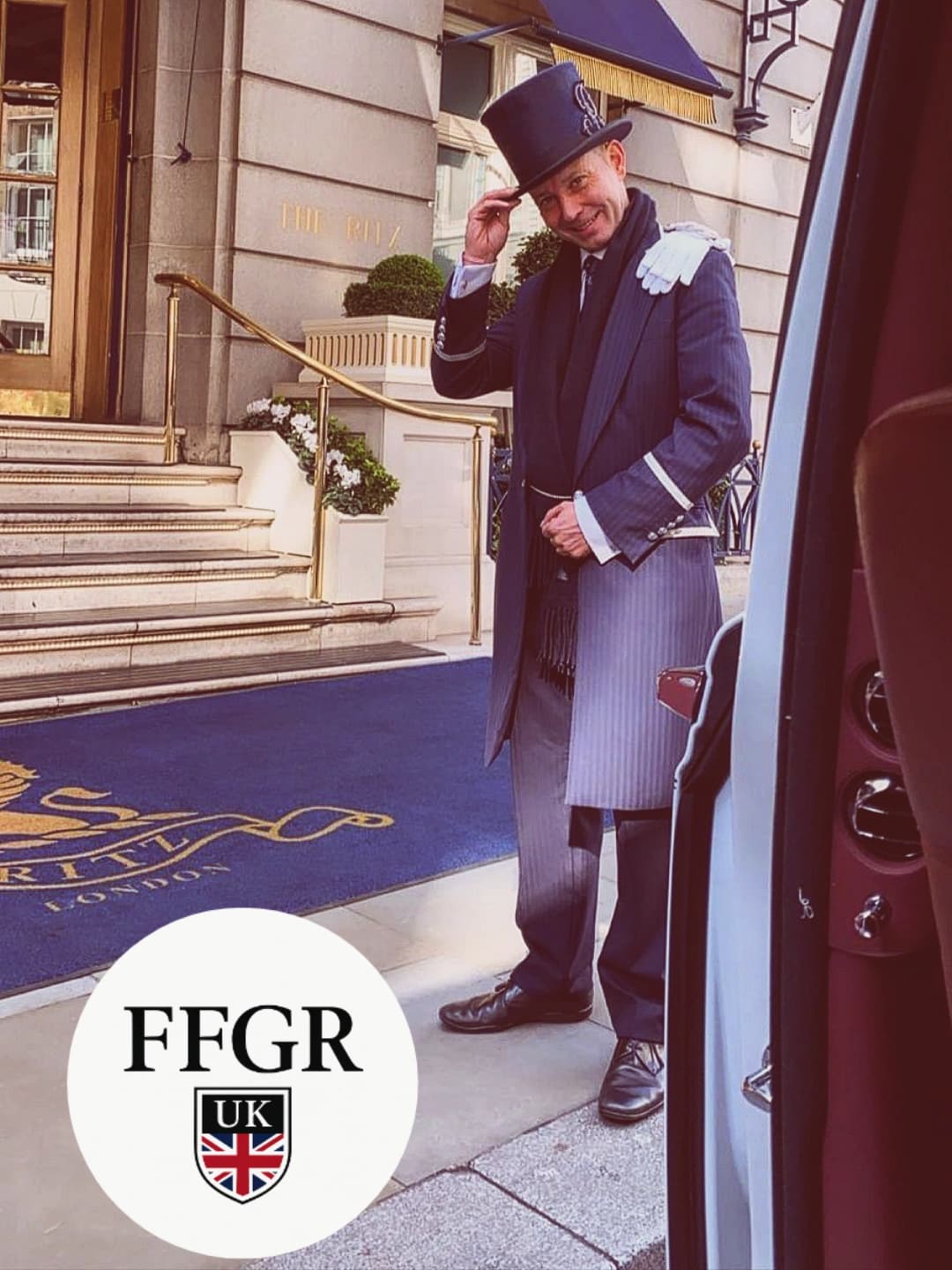 VIP airport transfer Oslo | Grand Hotel doorman